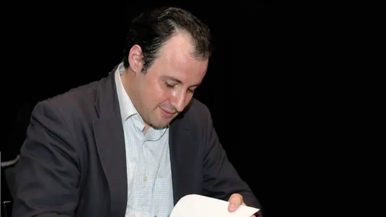 El escritor y periodista tafallés Juan Iribas.