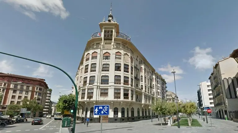 El edificio de la avenida San Ignacio.