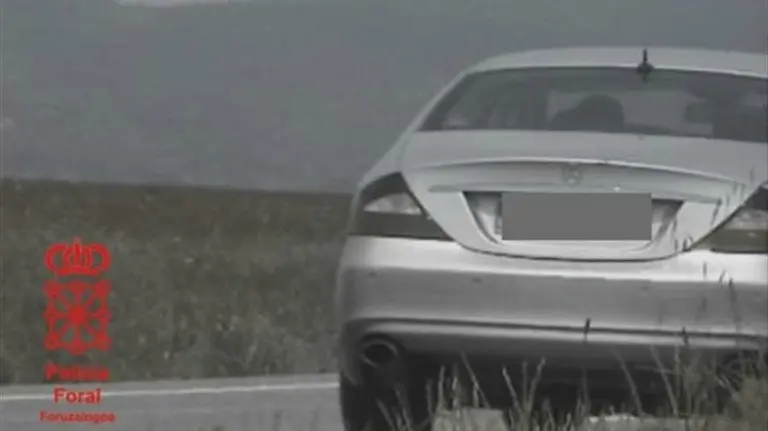 Momento en el que el vehículo circulaba a una velocidad que superaba en más del doble la permitida. 