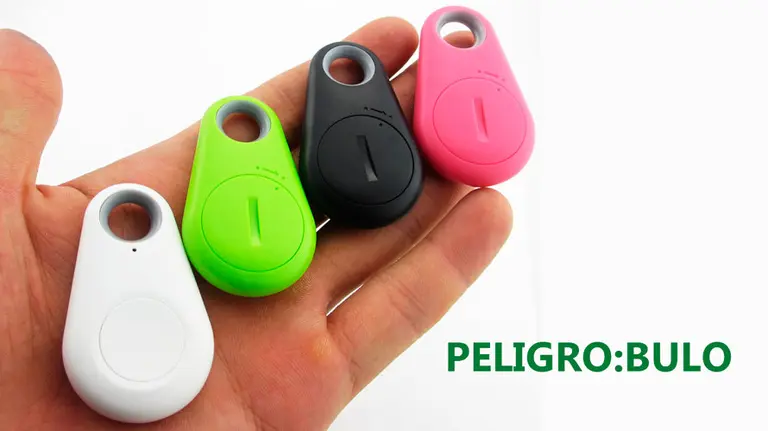 Imagen de los llaveros con conexión bluetooth.