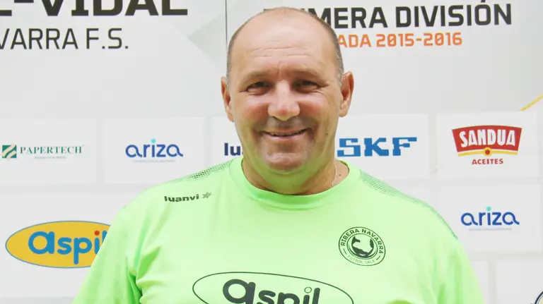 José Lucas Mena entrena al Aspil Vidal.