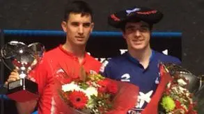 El campeón del Manomanista, Iribarria, y el subcampeón, Urrutikoetxea. ASEGARCE
