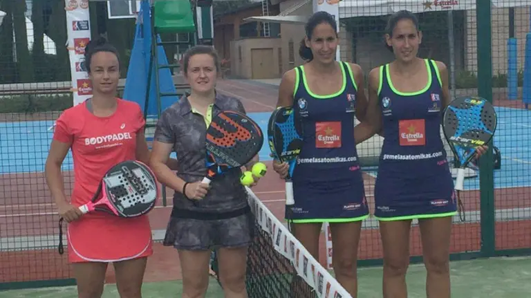 Puyal y Maite Gabarrus ante las Hnas Alayeto Rozas