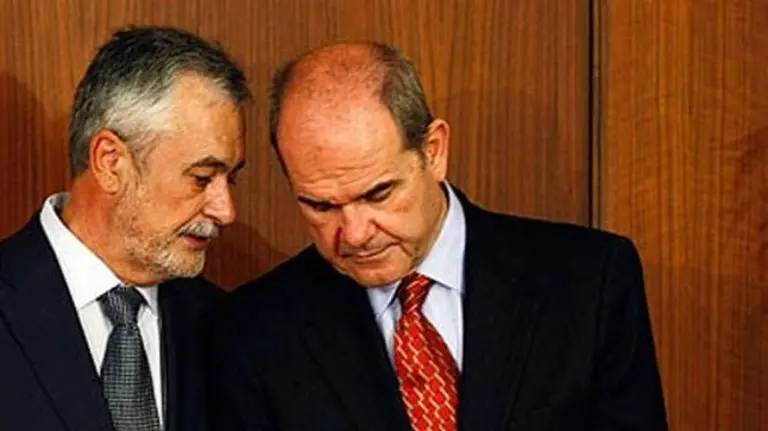 Chaves y Griñán en una imagen de archivo. EFE