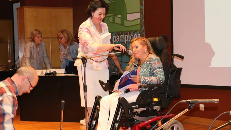 Las autoras, expertas en educación y salud respectivamente publican cada un año un cuento dentro de la colección Merece la pena (7)