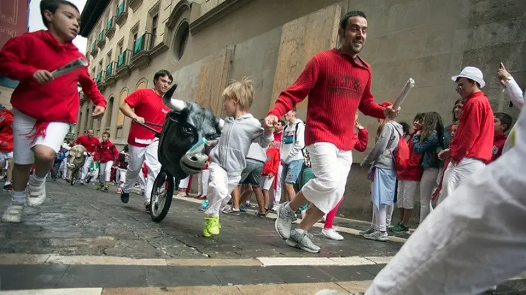 Encierro txiki del día 11 de julio de 2014. San Fermín, sanfermines, toros, niños. CRISTINA NÚÑEZ BAQUEDANO 5
