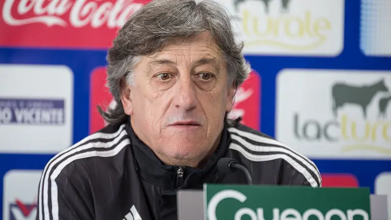 Enrique Martín, entrenador de Osasuna, en la rueda de pensa posterior al entrenamiento del equipo. (18). IÑIGO ALZUGARAY