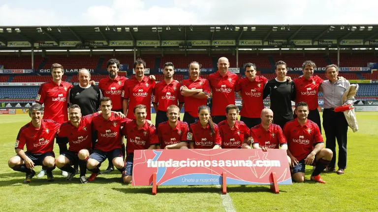 Equipo rojo en El Sadar.