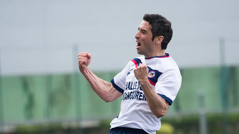 Partido de ascenso a 2ºB disputado entre Mutilvera y Zamora, en el campo Mutilnova. PABLO LASAOSA