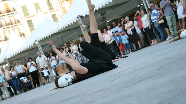 Escuela de Danza Arantxa Villanueva.