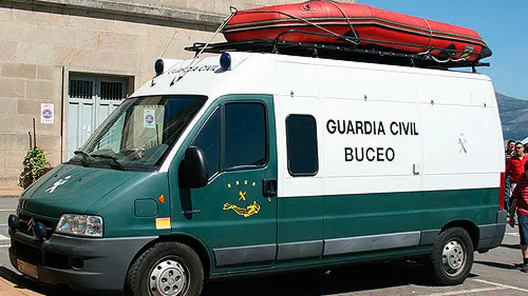Equipo de buceo de la Guardia Civil.