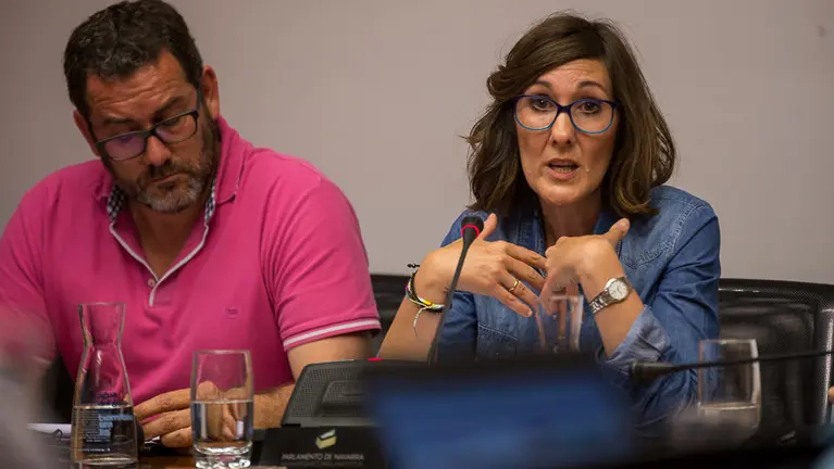 Carlos Beriain, Miren Edurne Moreno y Mariana Jáuregui informan sobre la propuesta para la escolarización en Secundaria de Marcos Beriain y la problemática del alumnado con  (3)