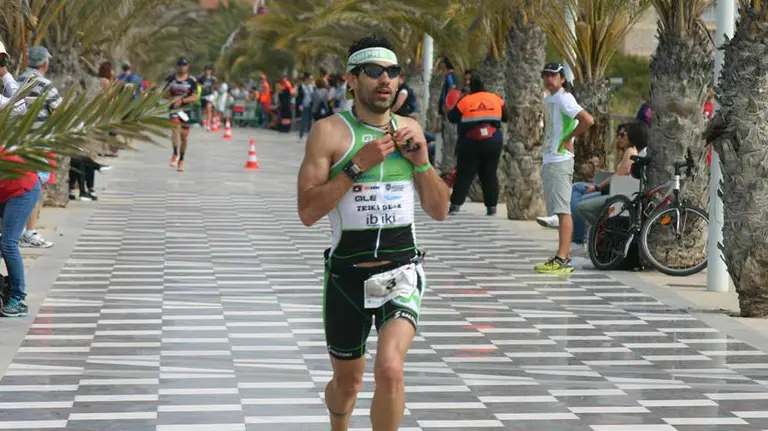 Raúl Amatriain en la meta de Elche. Cedida.