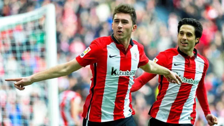 Laporte celebra un gol del Athletic. Twitter.