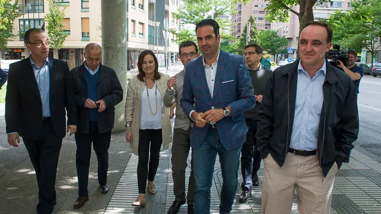 La coalición UPN-PP en un acto en ASPACE. PABLO LASAOSA 01