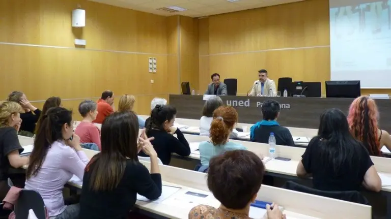 Carlos Fernández Gordo, Director de RRHH en EMC ComputerSystems Spain, y Rafael Manuel López Pérez, Dr. Psicología. Presidente de la Fundación Universitaria Behavior & Law.