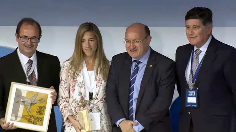 Premios Albert Jovell (CUN).