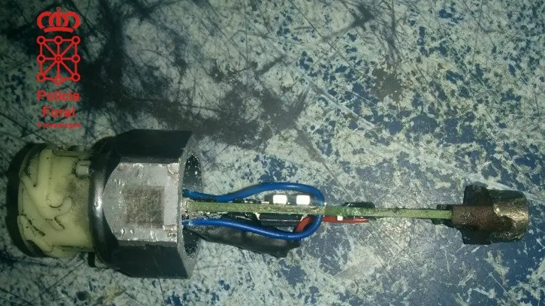 Detectan en Tiebas una sofisticada manipulación del tacógrafo digital de un camión articulado.