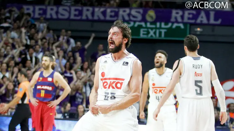 El Real Madrid gana la liga de baloncesto español 2015-16. Twitter.