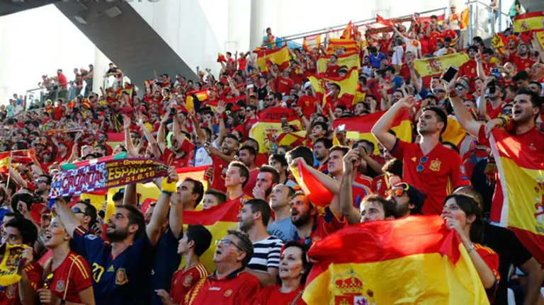 Afición de España en la Eurocopa de Francia. Twitter selección española.