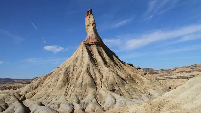 Castil-de-Tierra,-en-las-Bardenas-Reales