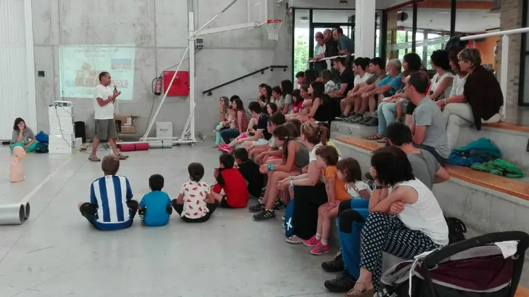 Charla sobre reanimación cardiopulmonar en Murieta.