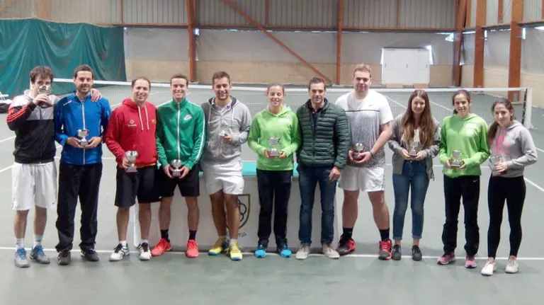 Participantes en el torneo de Oberena.