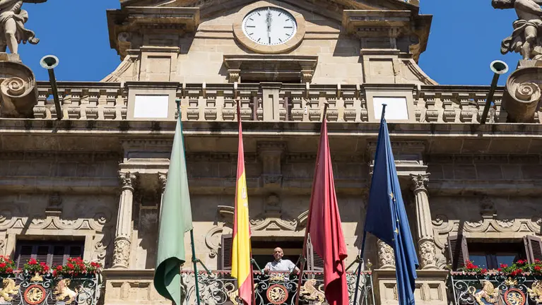 Jesús Ilundain Zaragüeta, El Tuli, es el encargado de lanzar el chupinazo de los Sanfermines 2016. IÑIGO ALZUGARAY (3)