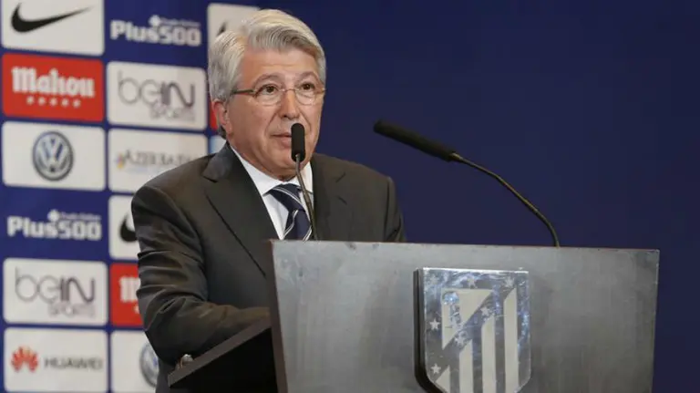 Enrique Cerezo dirige al At. Madrid. Efe