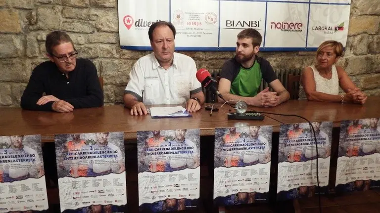 Rueda de prensa de la Peña La Jarana.