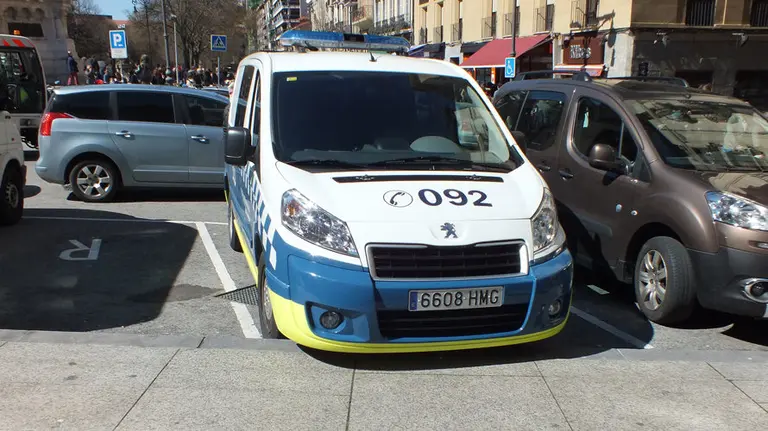 Coche de la Policía Municipal de Pamplona.