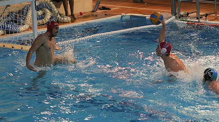 Vicenc Sousa en una jugada de gol. Foto W.Navarra