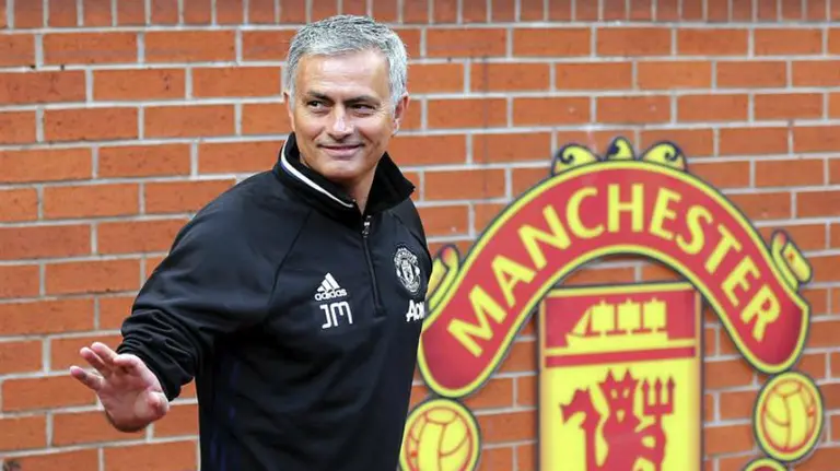 Mourinho inicia su tercera etapa en el fútbol inglés. Efe.