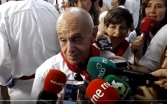 El Tuli atiende a los periodistas