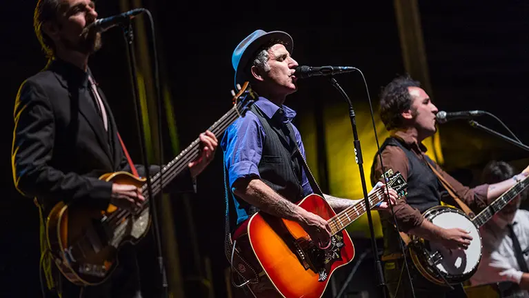 Concierto de Duncan Dhu en la plaza de los Fueros el domingo de Sanfermines. DANIEL FERNÁNDEZ (5)