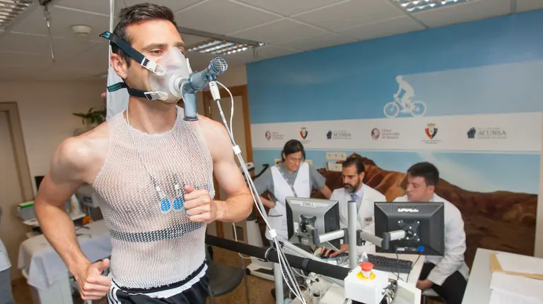 Flaño se somete a una prueba médica en la Clínica Universidad de Navarra