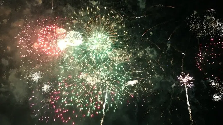 Fuegos de la pirotecnia Hermanos Fernández el 13 de julio. NR