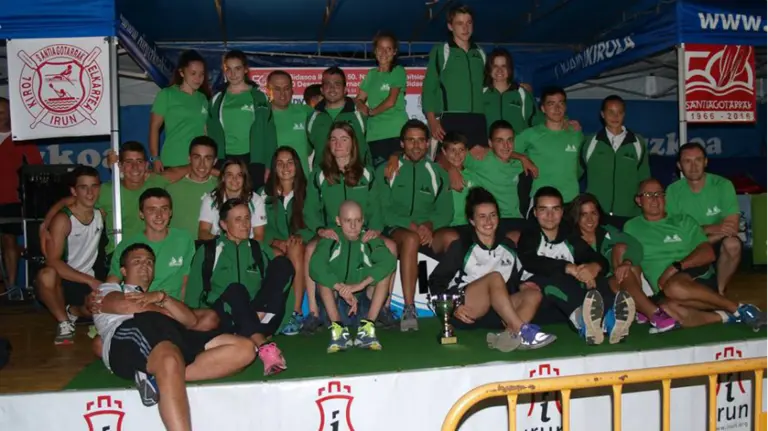 Equipo del club de Piragüismo Pamplona. 