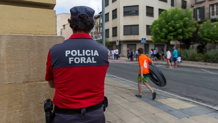 Fuerzas del orden público en Estella (1). IÑIGO ALZUGARAY