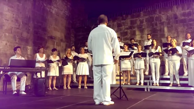 Actuación del grupo coral Eskifaia Abesbatza.