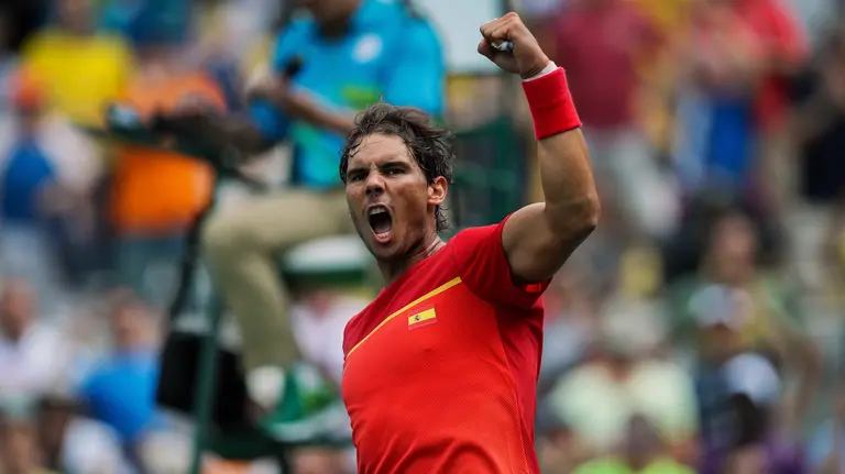 JJOO118. RÍO DE JANEIRO (BRASIL), 11/08/2016.- El tenista español Rafael Nadal celebra su victoria ante el tenista Gilles Simon de Francia hoy, jueves 11 de agosto de 2016, en el Centro Olímpico de Tenis en el marco de los Juegos Olímpicos Río 2016 en Río de Janeiro (Brasil). EFE/FERNANDO BIZERRA JR