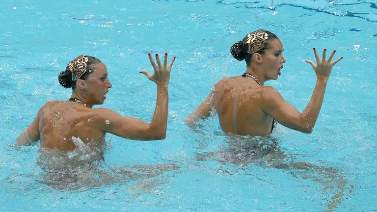 Las nadadoras españolas Ona Carbonell y Gemnma Mengual, han terminado quintas en la competencia de nado sincronizado, en los Juegos Olímpicos Río 2016. EFE/LAVANDEIRA JR