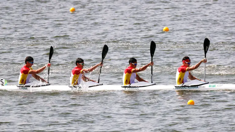Equipo de K-4 de España. (Piraguismo sprint, España, Brasil) EFE