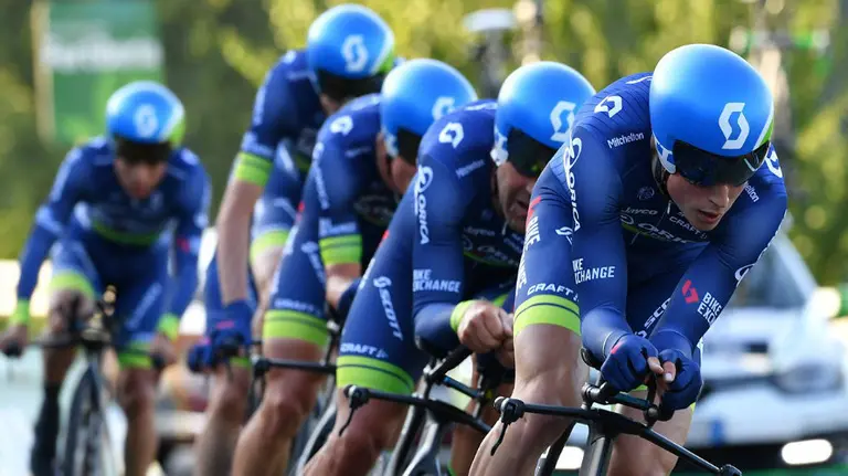 Equipo Movistar en la crono de la Vuelta 2016. Twitter Lavuelta.
