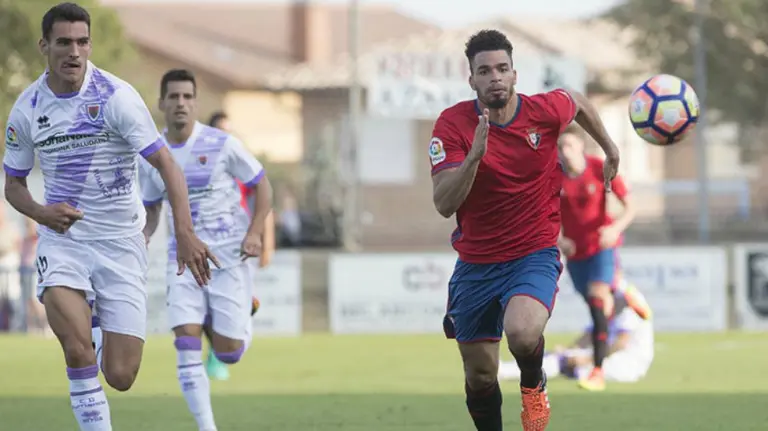 Riviere en acción ante el Numancia. Foto CA Osasuna.