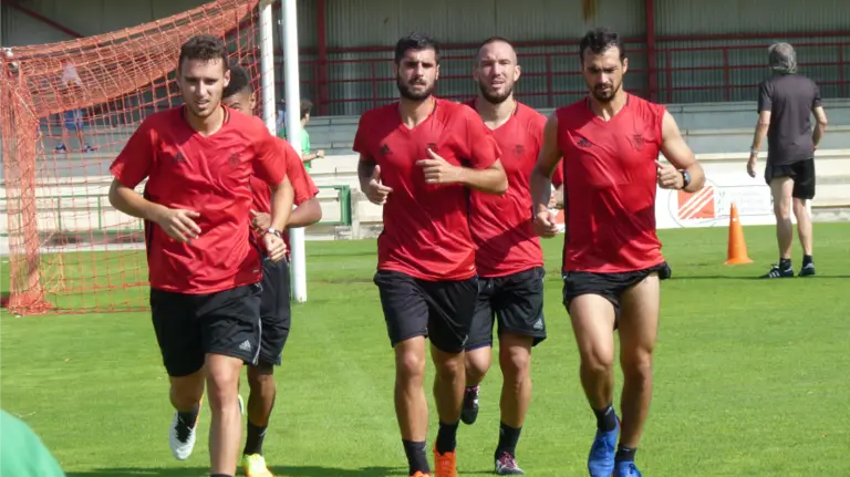 Los jugadores de Osasuna, a buen ritmo en Tajonar