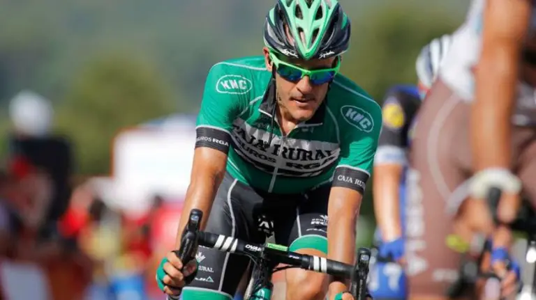 El Caja Rural renueva a dos corredores. Photo Gómez Sport.