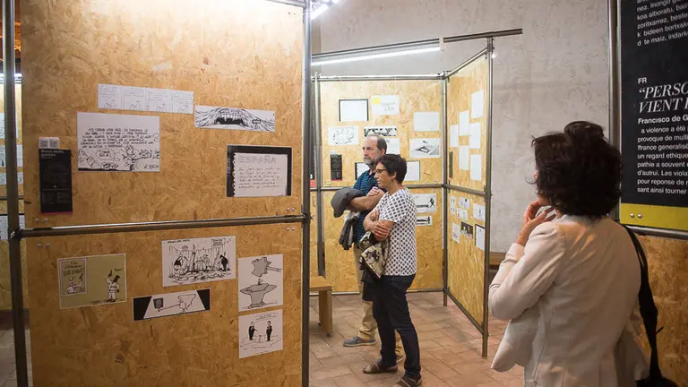 Presentación e inauguración de la exposición _Tirabirak_Tiras que aflojan. Nuestro pasado a tiras_. PABLO LASAOSA09