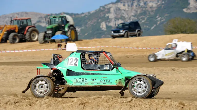 I&Ntilde;AKI AREIZAGA IRURETAGOIENA . Pista de autocross Eulz, Eulz, Navarra.S&aacute;bado, 11/09/2016.