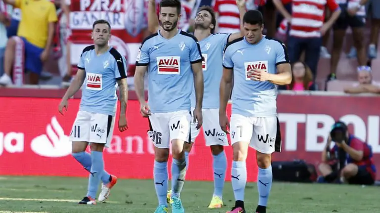 La SD Eíbar consiguió los tres puntos en Granada (1-2). Lfp.